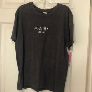 Vibe N’ Shirt FAITH